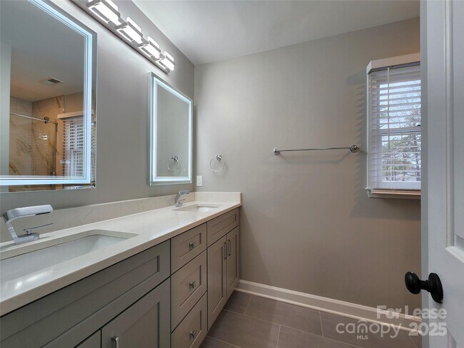 Building Photo - 7232 Sheffingdell Dr