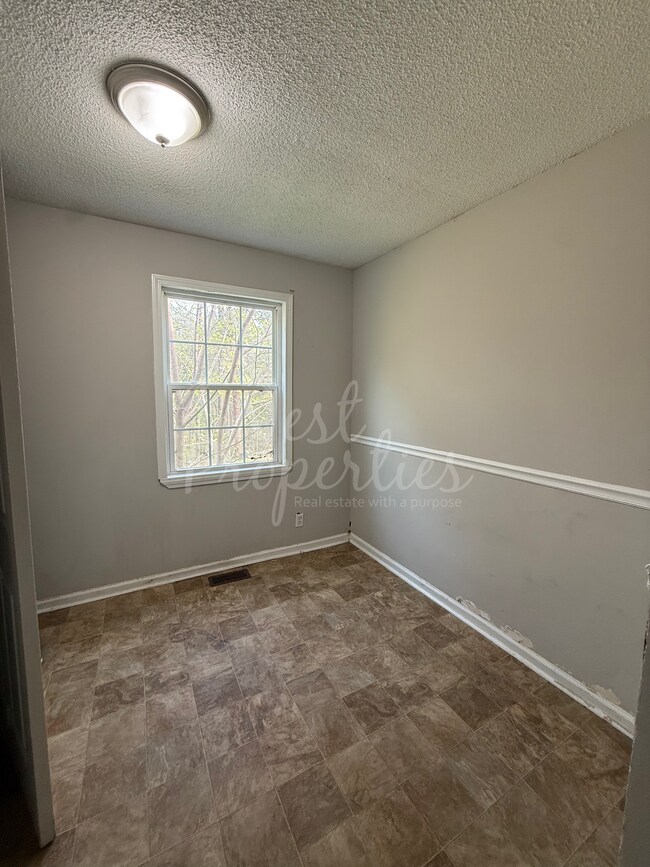 Building Photo - 1429 Jerome Dr