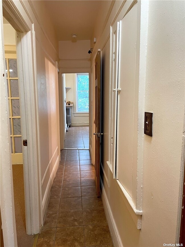 Building Photo - 47-23 39th Pl