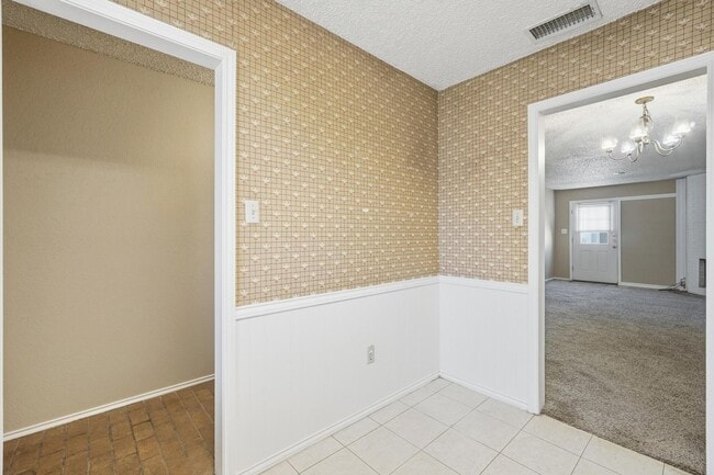 Building Photo - 246 Washington Blvd