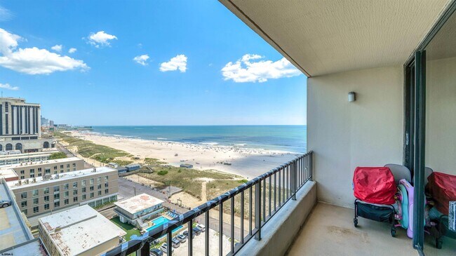 Building Photo - 3851 Boardwalk