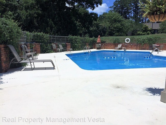 Building Photo - 2 br, 1.5 bath House - 767 Willow Creek Drive