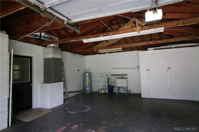 Building Photo - 6246 E Waverly St