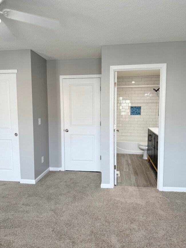 Building Photo - 2420 Aristocracy Cir