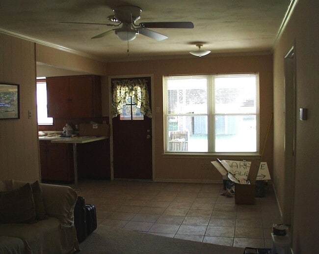 Building Photo - NRH home living