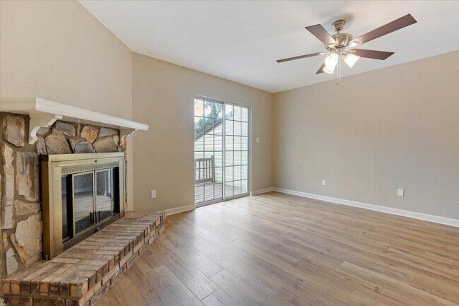 Building Photo - 1573 Jacks Dr