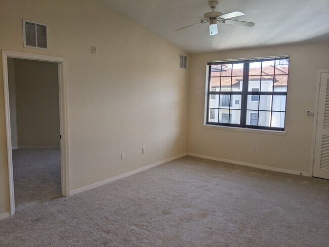 Building Photo - 1bd/1bath Condo at THE REGISTRY @ MICHIGAN...