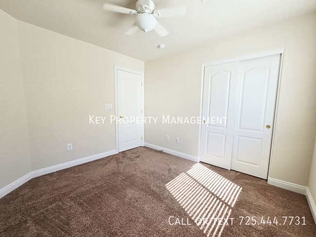 Building Photo - 3 BEDROOM TOWN-HOME IN NORTHWEST LAS VEGAS...