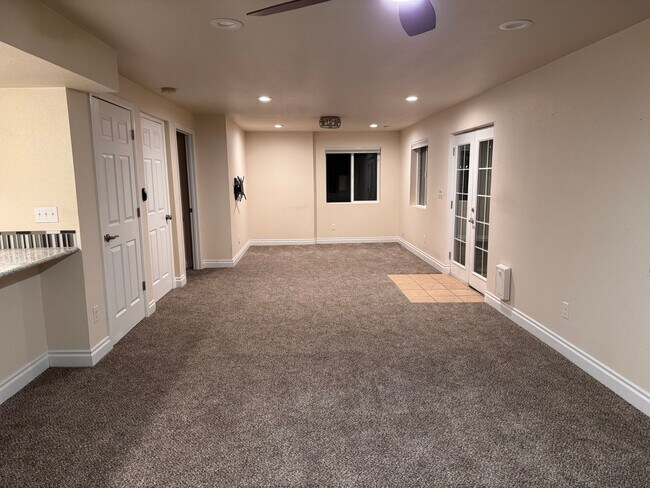 Building Photo - 1 Bedroom 1 bathroom basement unit in Erie.