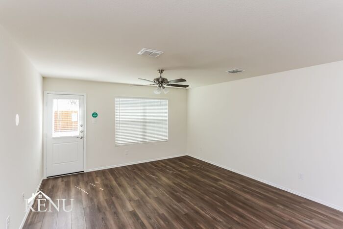 Building Photo - 4115 Wintergreen Dr