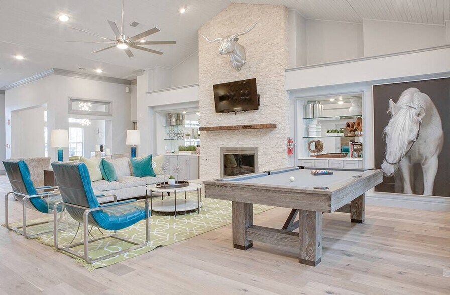 The Palmer at Las Colinas Apartment Homes 2940 W Royal Ln Irving TX