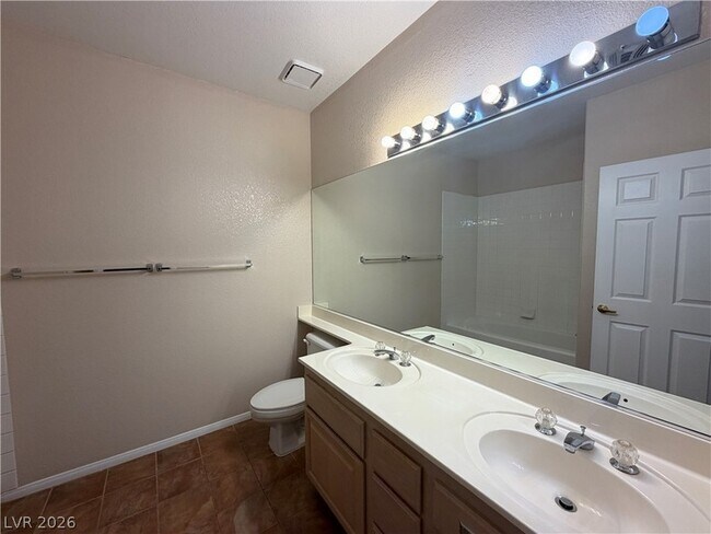 Building Photo - 3320 S Fort Apache Rd