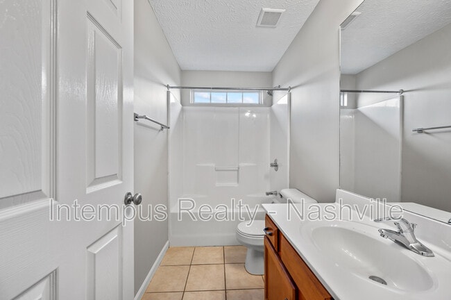 Building Photo - 553 Rose Cottage Cir