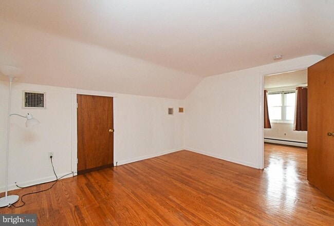 Building Photo - 559 General Muhlenberg Rd