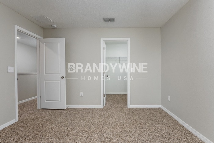 Building Photo - 5595 Mercado Dr