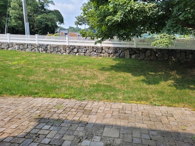Building Photo - 48 E Hayestown Rd