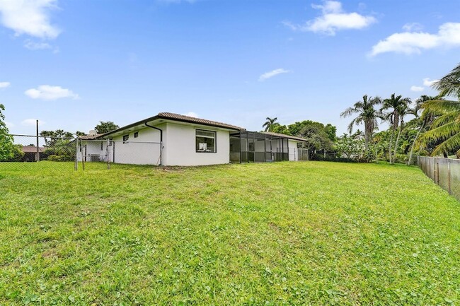 Building Photo - 3630 N 55th Ave