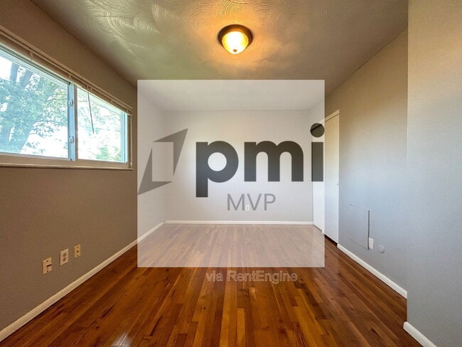 Building Photo - 3029 Rotunda Ct S