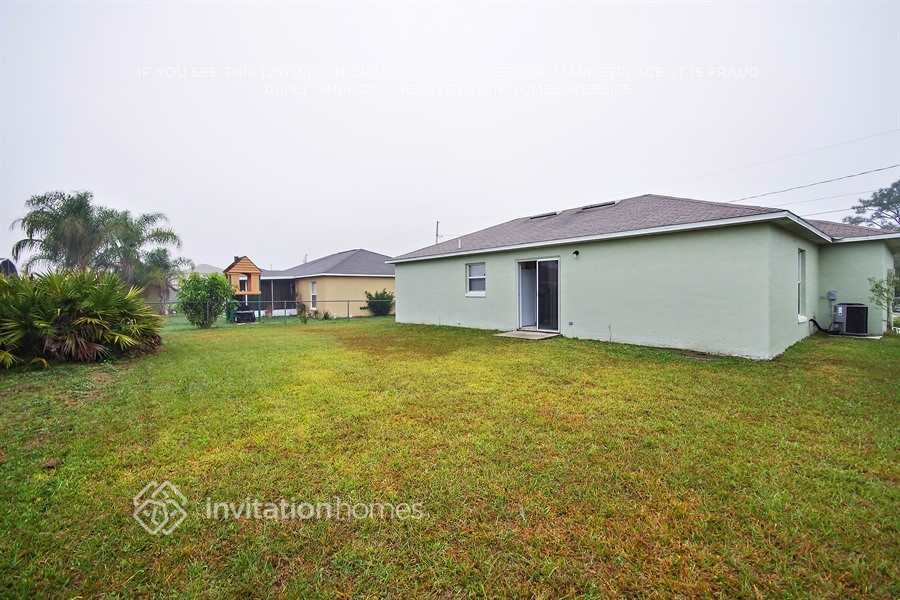 Building Photo - 711 Hawk Ln