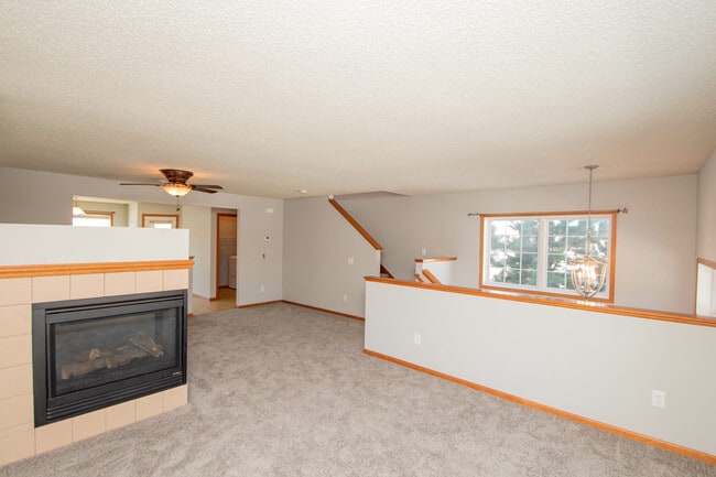 Building Photo - 15119 Fanning Dr N