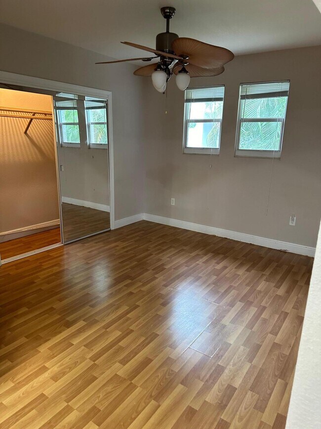 Building Photo - 272 SW 1st St