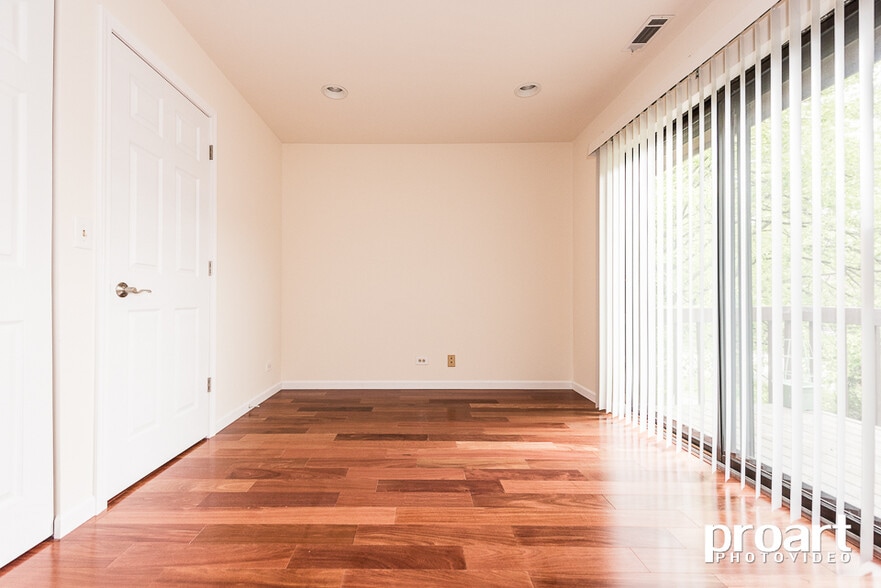 Den - 6225 Trinity Dr