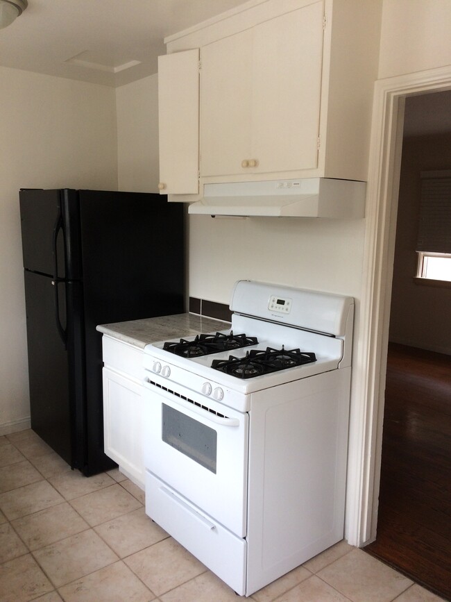 Building Photo - 11474 Cumpston St