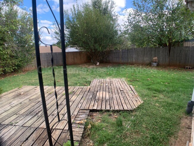 Building Photo - 4900 S Dimple Dr