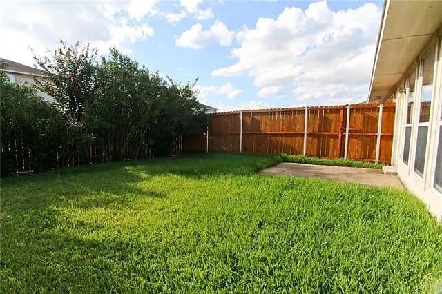 Building Photo - 625 Canyon Pl