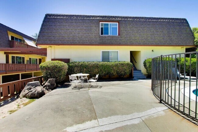 Building Photo - 1281 Ayala Dr