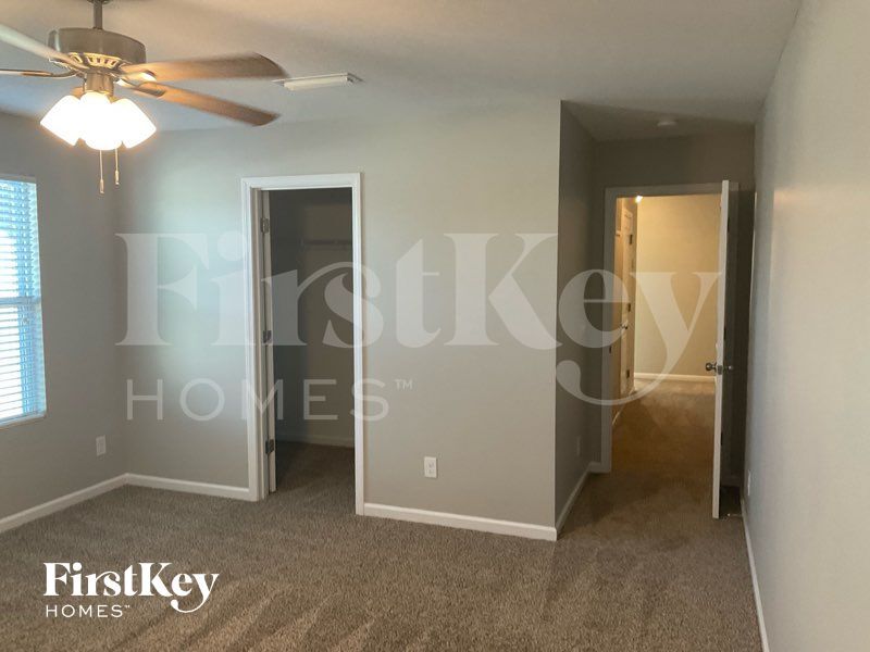 Building Photo - 267 Harrison Ln