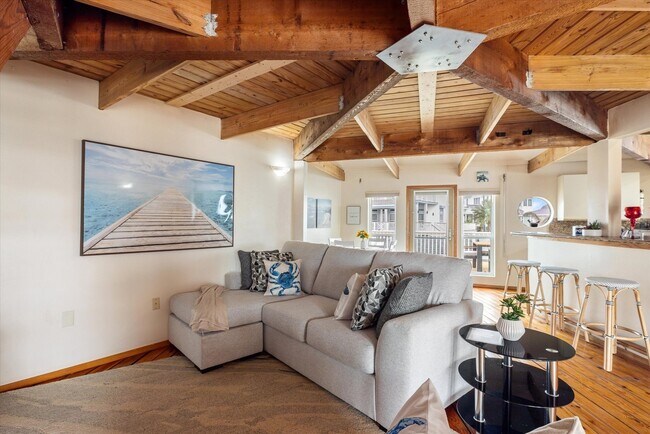 Building Photo - 164 Bora Bora Dr