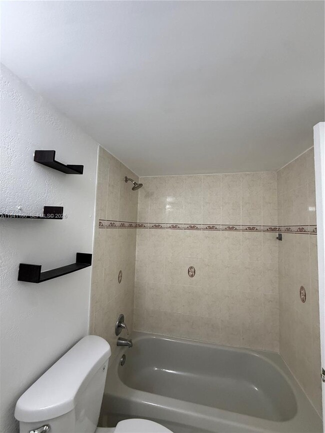 Building Photo - 1801 S Treasure Dr