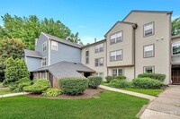 Building Photo - 3292 Cypress Ct