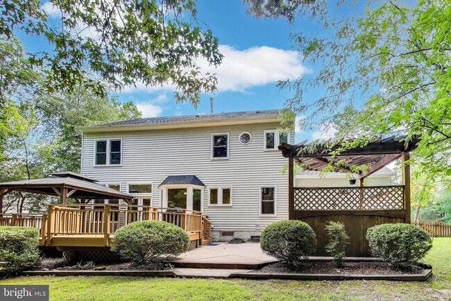 Building Photo - 114 Fordham Dr