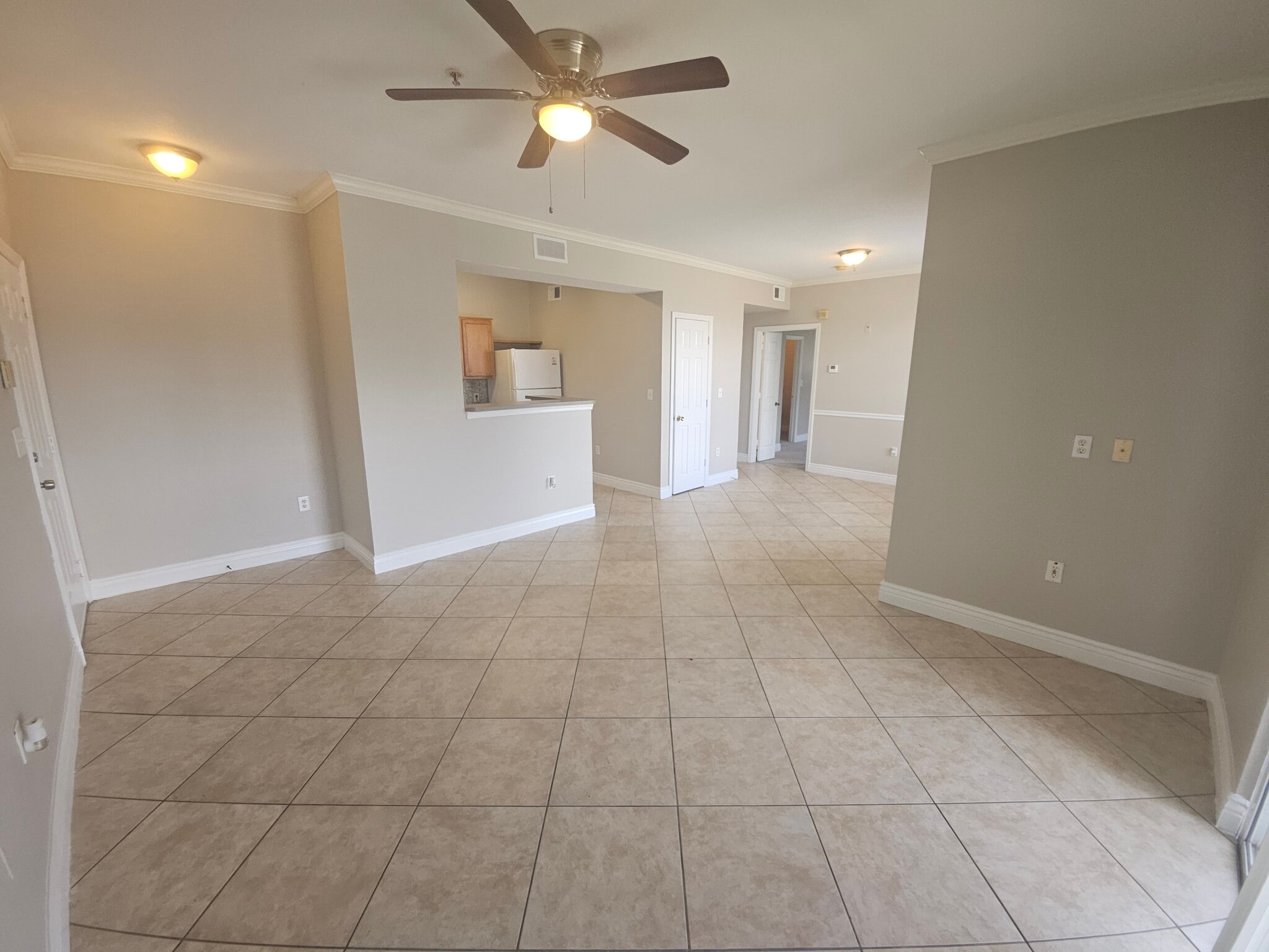 Building Photo - 3726 Palm Desert Ln