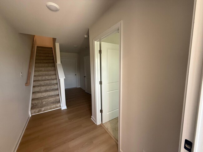 Building Photo - 15906 Misty Blue Aly