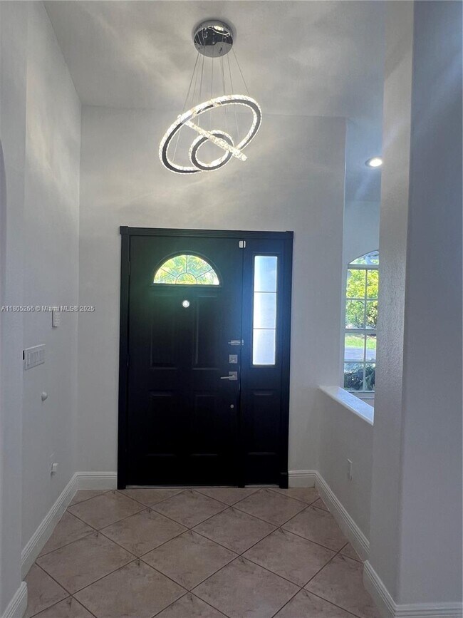 Building Photo - 2682 SW 139th Pl