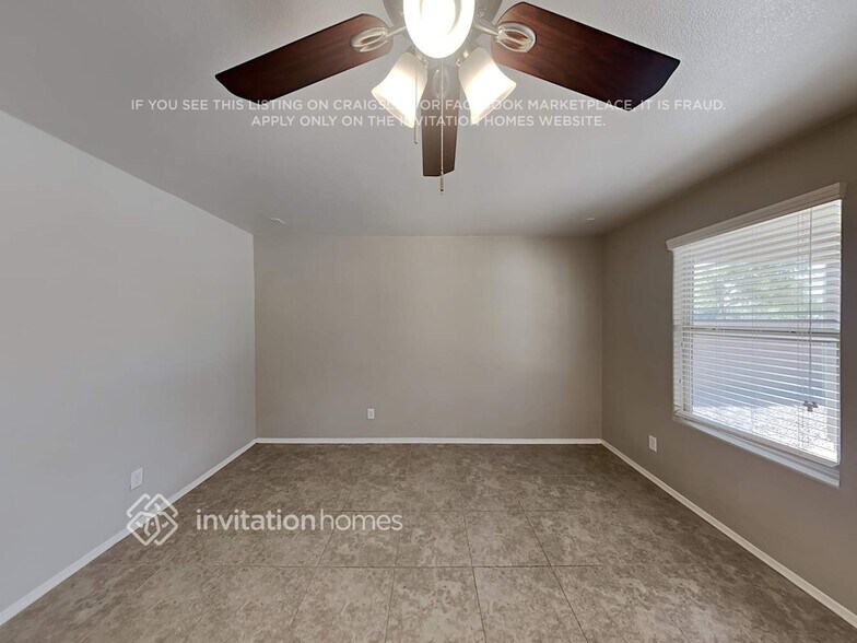 Building Photo - 17737 W Red Bird Rd