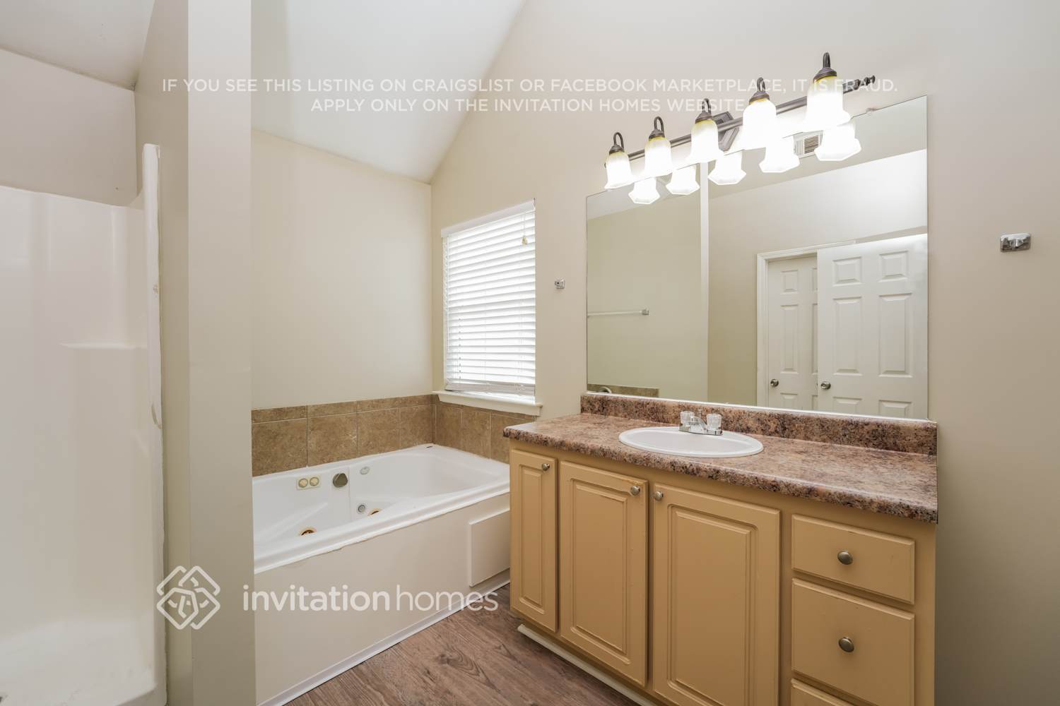 Building Photo - 1378 Persimmon Ct