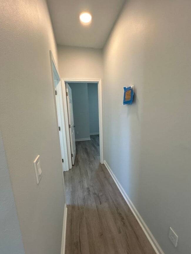 Building Photo - 2022 Trimble Rd