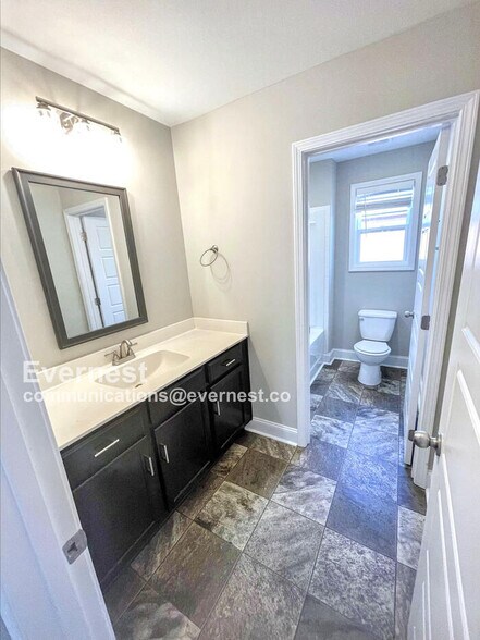 Building Photo - 809 Marksman Ct
