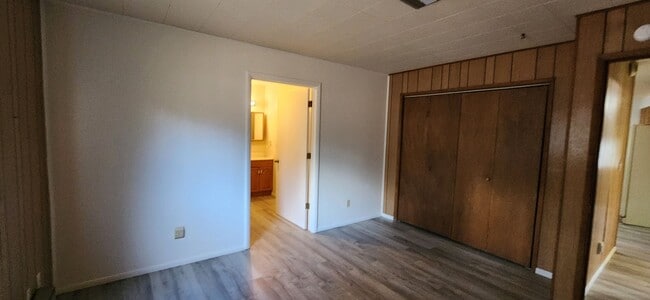 Building Photo - Mountain Chalet Home Available Now!