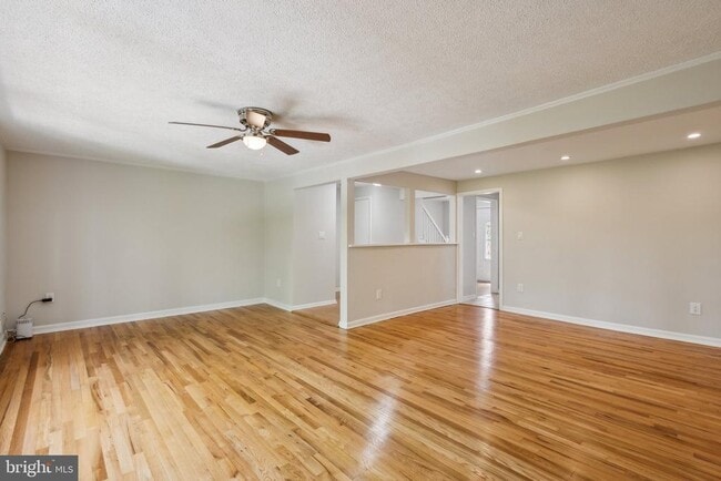 Building Photo - 1204 Fox Run Pl