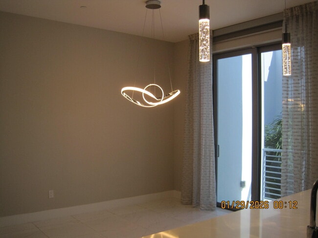 Building Photo - 4033 NW 17th Way