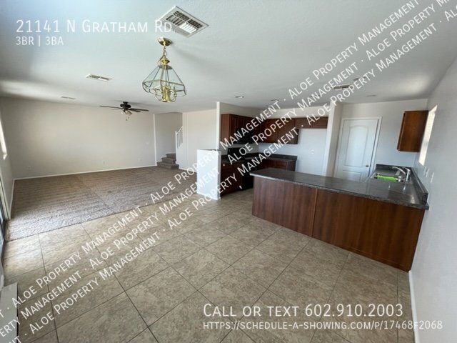 Building Photo - 21141 N Grantham Rd Maricopa AZ