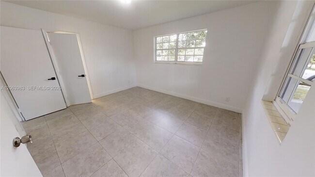 Building Photo - 490 NW 90th St