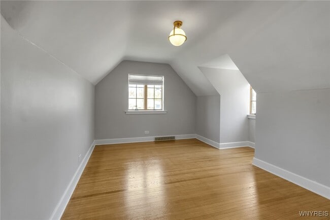 Building Photo - 305 Girard Ave