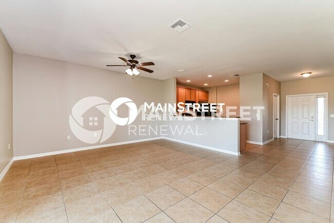 Building Photo - 3 Bedroom Pet-Friendly Home in Fort Myers, FL with Main Street Renewal