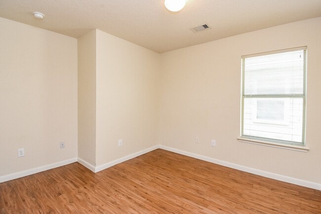 Building Photo - 29223 Legends Bluff Dr